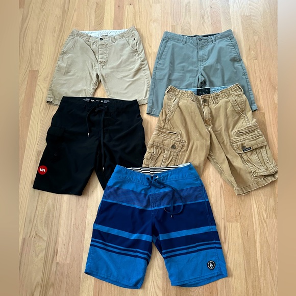 Men’s shorts and board shirt bundle size 30 waist